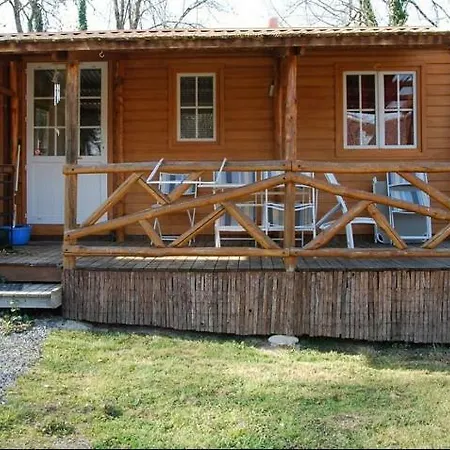 Camping La Chevauchee Bussiere-Dunoise Exterior photo