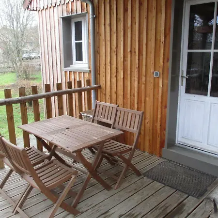 Camping La Chevauchee Bussiere-Dunoise Exterior photo